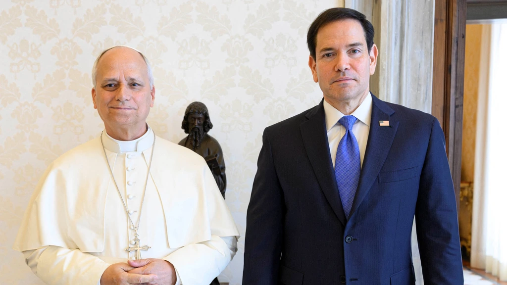 Foto: Amerikaanse minister Rubio bij paus na felle kritiek van Trump, bezoek van 2,5 uur