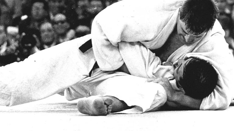 1964: Geesink wint olympisch goud in Tokio