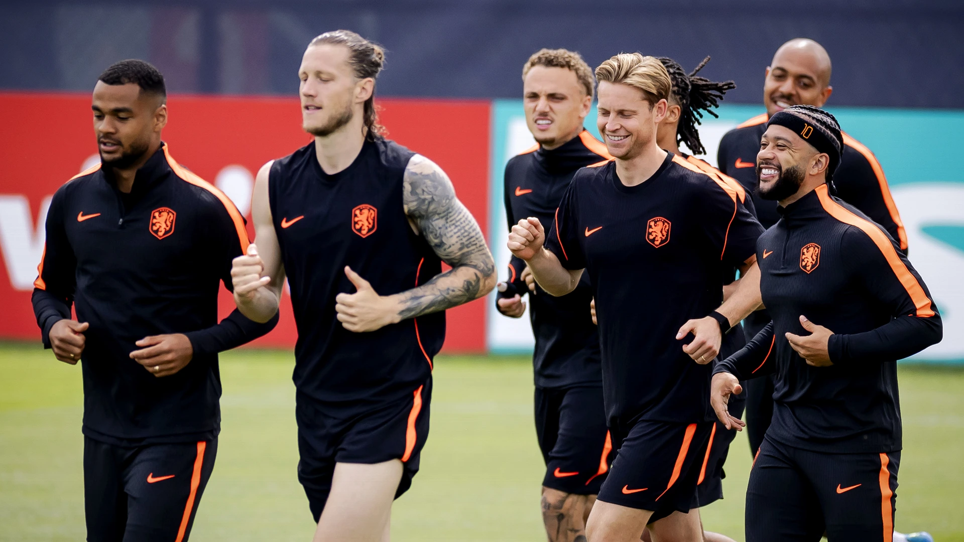 Oranje werkt met complete selectie laatste training af voor duel met Japan