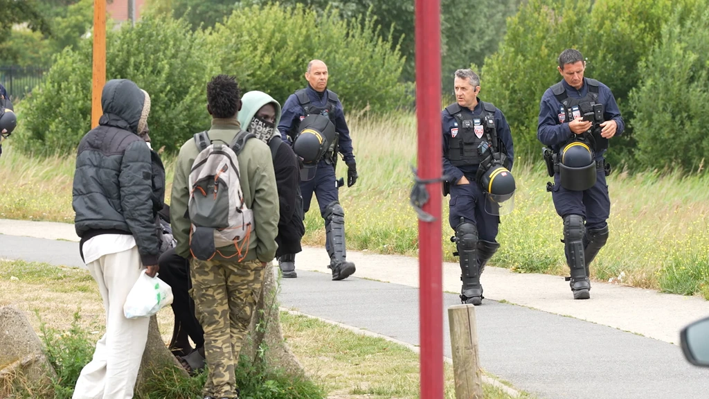 Foto: Ondanks deal met VK blijven migranten risico's nemen aan de Franse kust