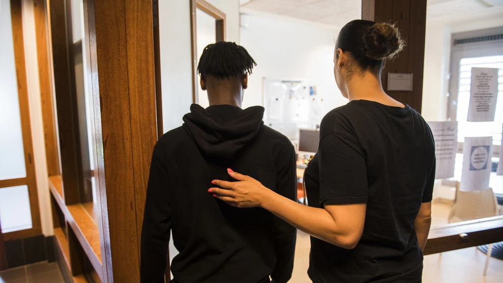 Door wachtlijsten in de jeugdbescherming hebben 200 kinderen geen voogd