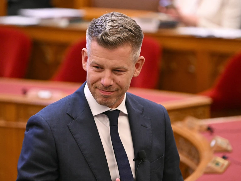Succes Magyar in Brussel: Hongarije krijgt toegang tot 16 miljard euro bevroren EU-geld