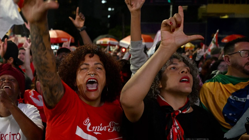 Foto: Lula wint verkiezingen in Brazilië, Bolsonaro erkent zijn verlies niet