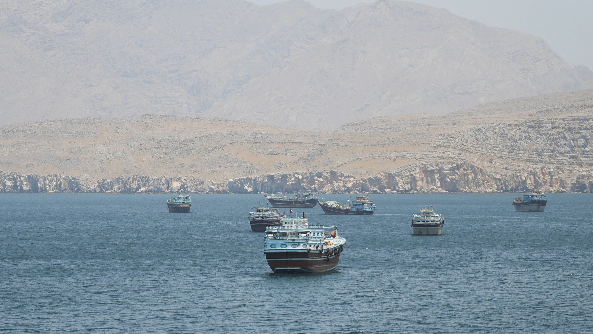 Bulkschip bij Qatar getroffen, ook VAE en Koeweit melden droneaanvallen