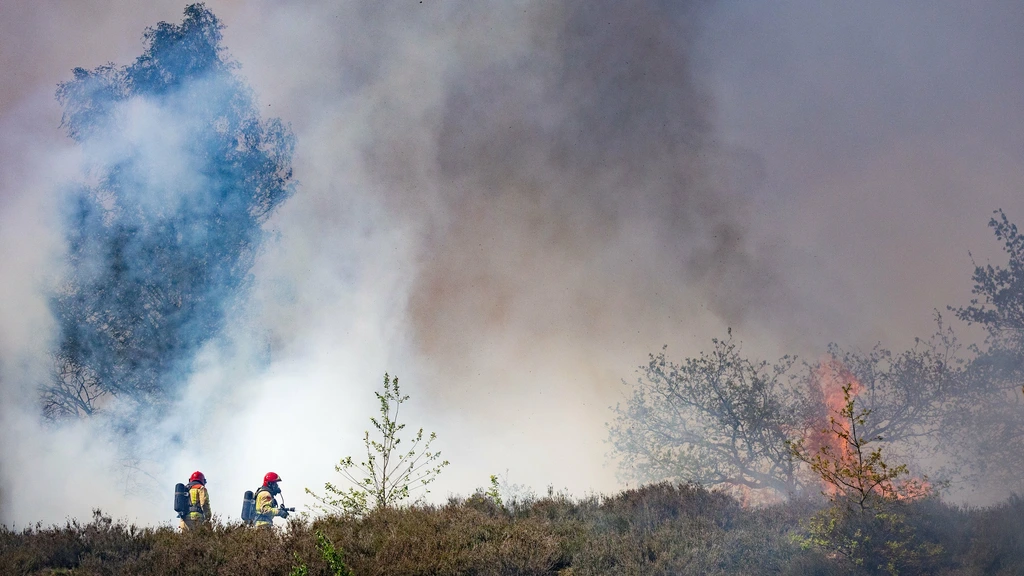 Foto: Niet de eerste brand bij militaire oefeningen, defensie overweegt aanpassingen