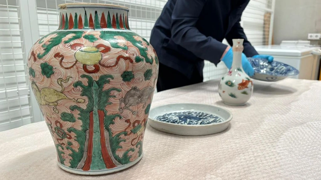 Foto: Ruim drie jaar na inbraak keramiekmuseum komt verdachte voor de rechter