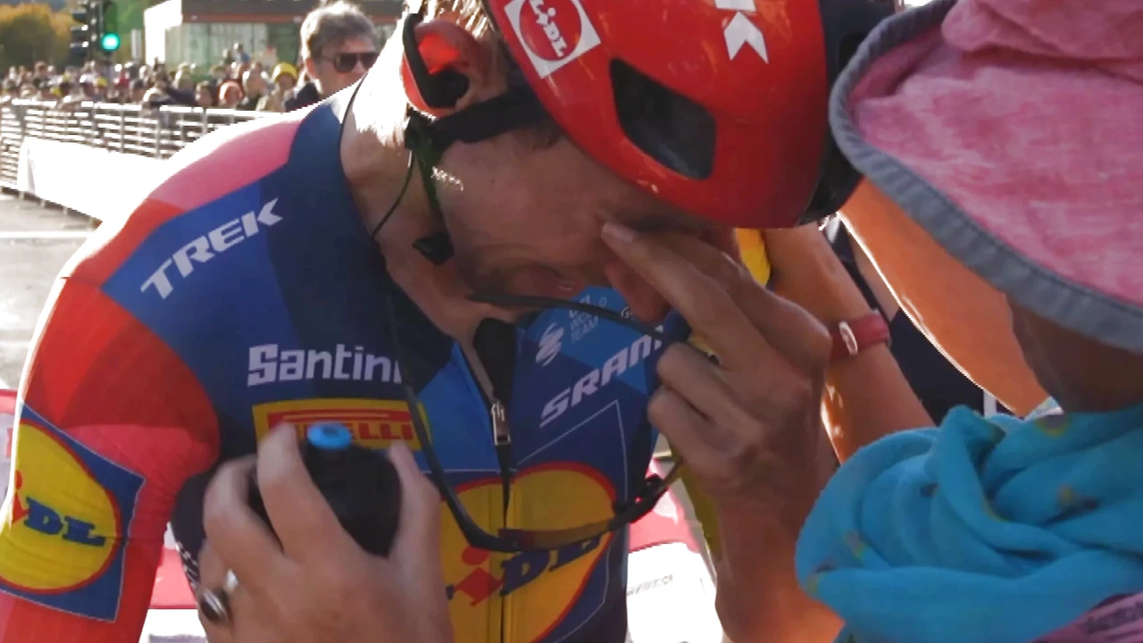 Bauke Mollema Retires After 19 Years: The End of an Era for Dutch Cycling