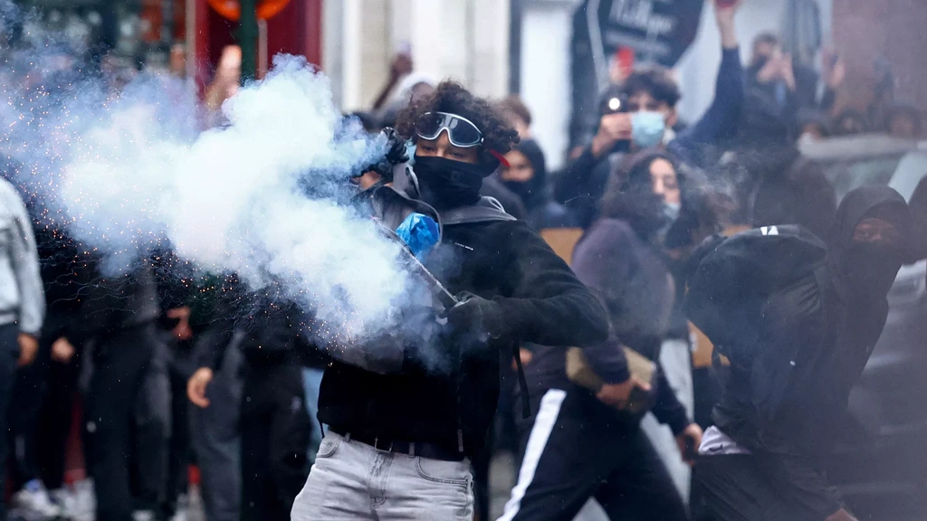 Traangas en vuurwerk bij demonstratie in Brussel