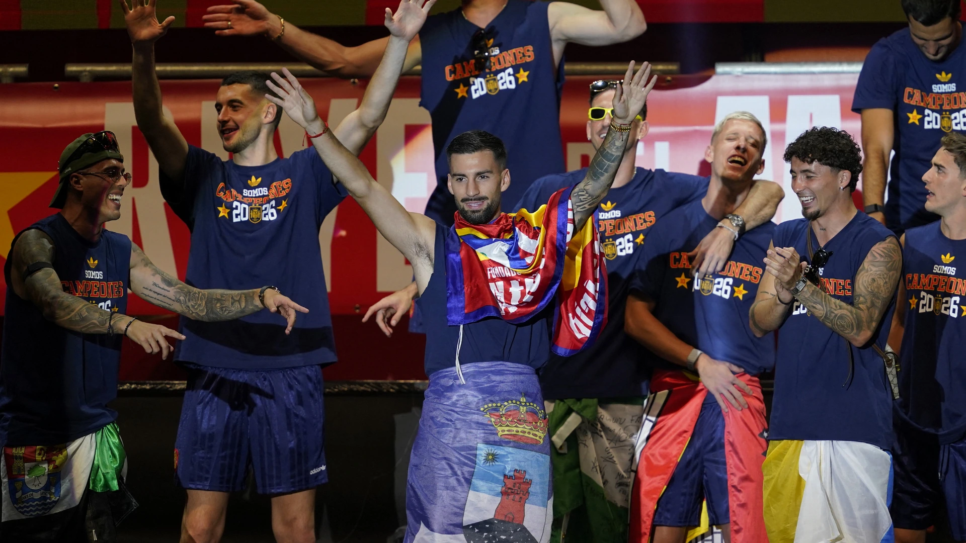 Twee miljoen Spanjaarden bij huldiging • Messi reageert op verloren WK-finale