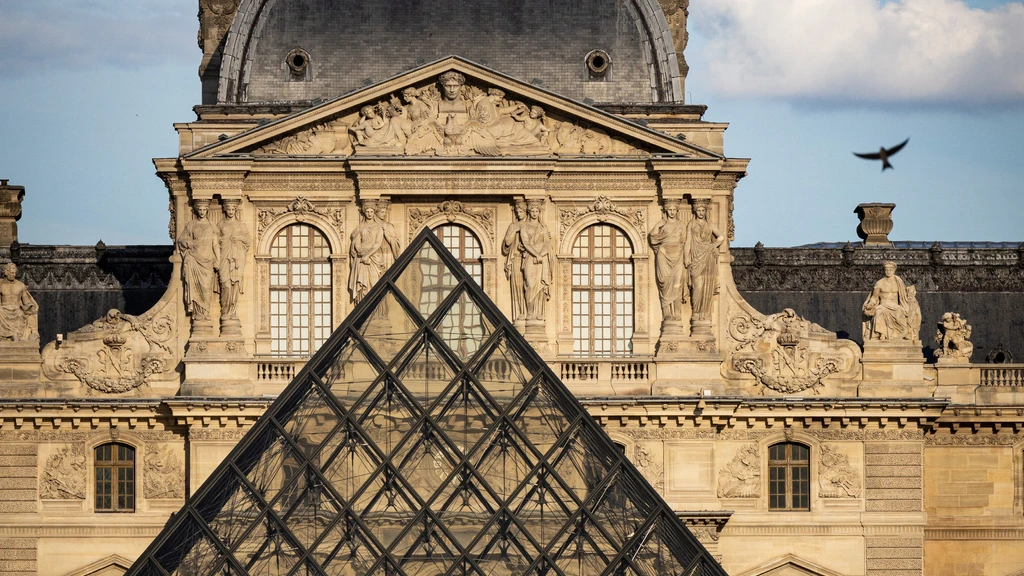Foto: Directeur Louvre verdedigt miljard euro kostende renovatie: 'Absoluut noodzakelijk'