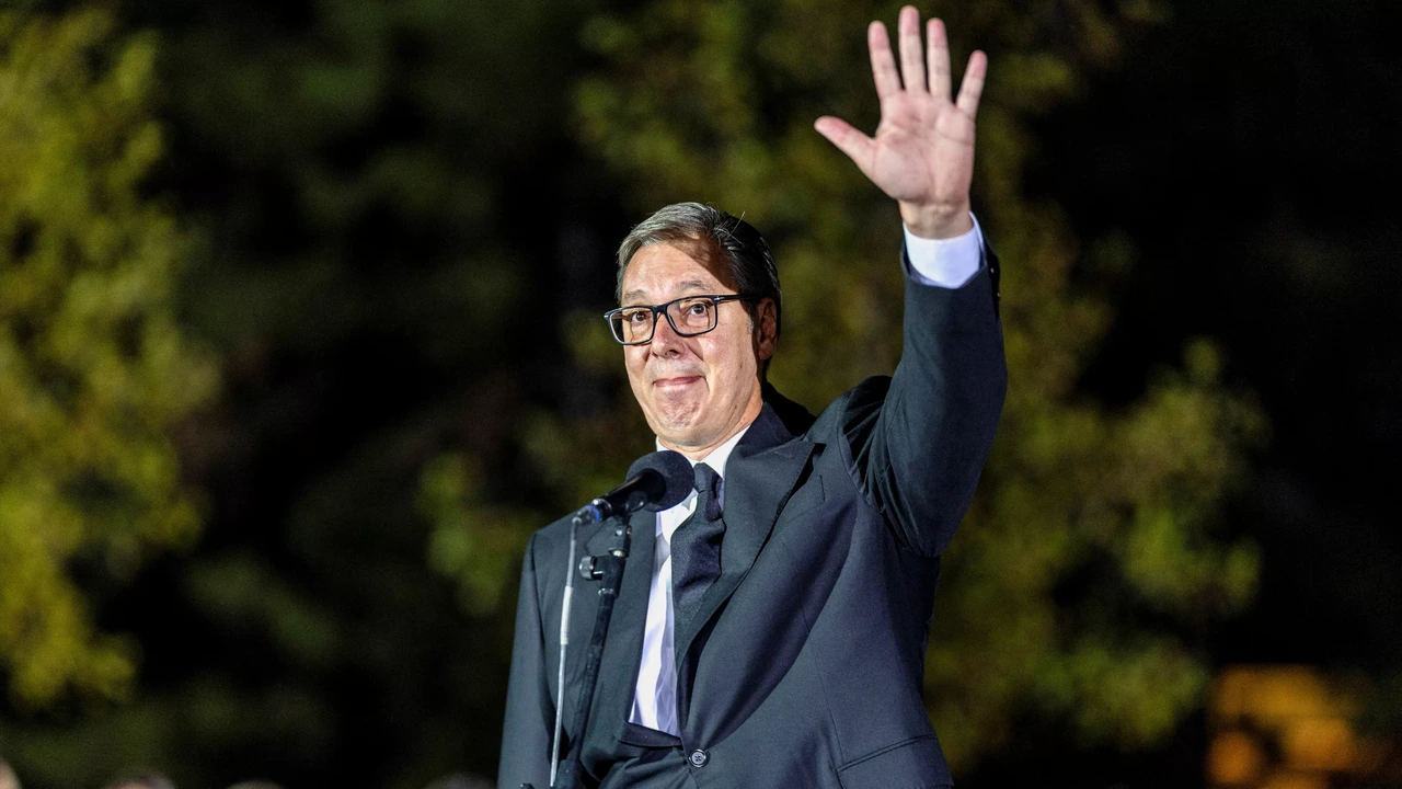 Aleksandar Vučić steps down, clearing path for October 25 elections