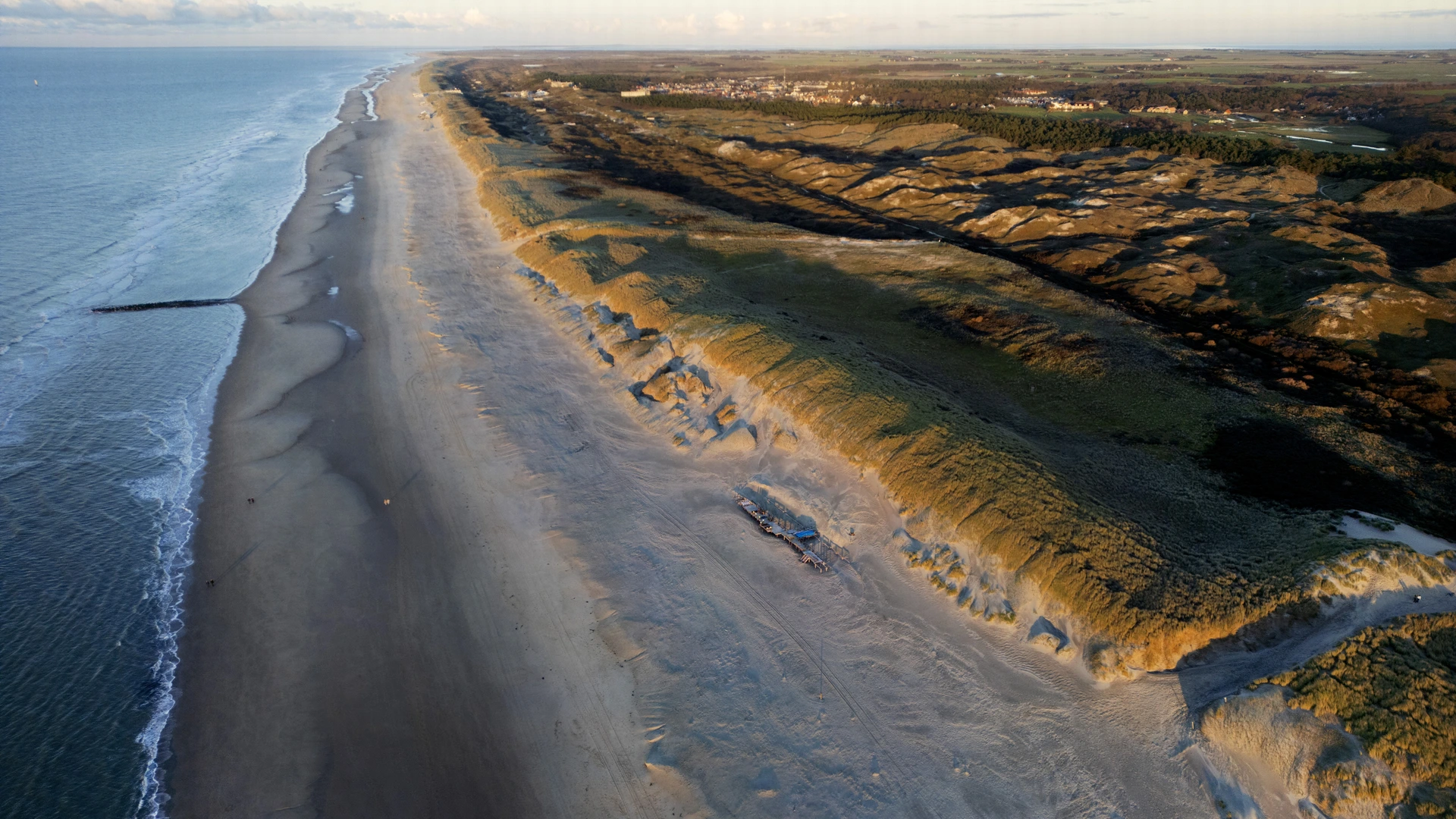 Aangespoelde lichaamsdelen op Texel zijn van twee Afghaanse vluchtelingen