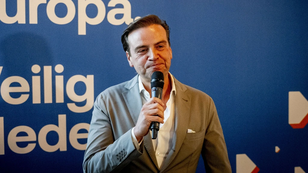 Azmani Politieke spanning rond EU-terugkeerwet: VVD’er Azmani rechts ingehaald