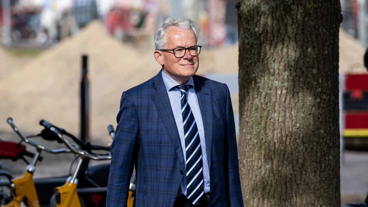Oud-burgemeester Schuiling gaat in cassatie in masturbatiezaak Oud-burgemeester Schuiling gaat in cassatie in masturbatiezaak