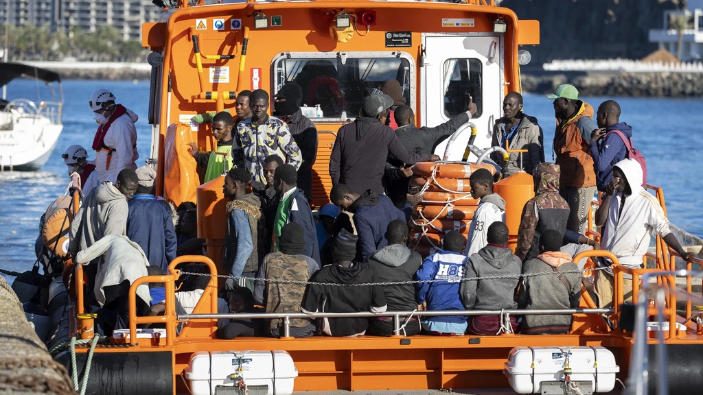 Vermoedelijk tientallen migranten omgekomen op weg naar Canarische Eilanden