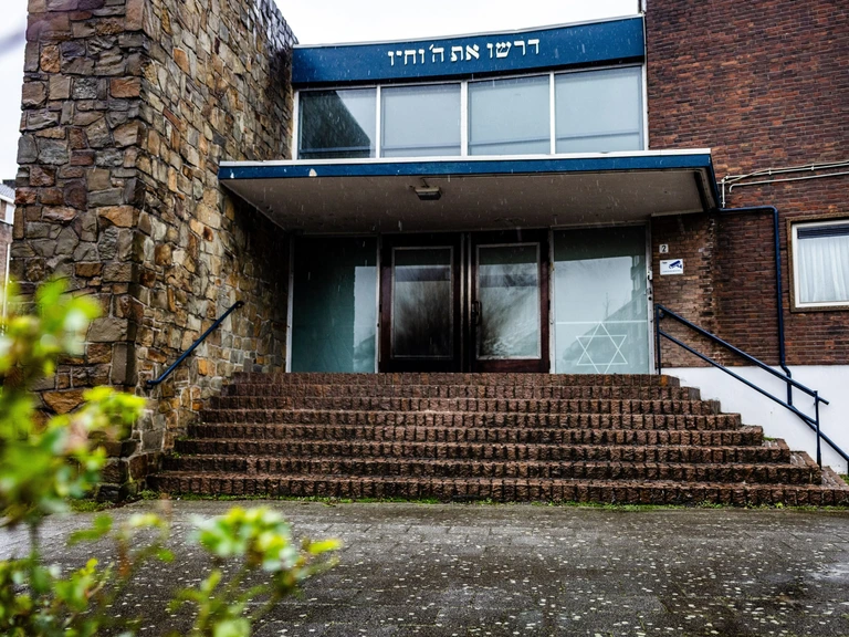Steekpartij bij synagoge Londen opgeëist door terreurgroep Ashab al-Yamin — image 3
