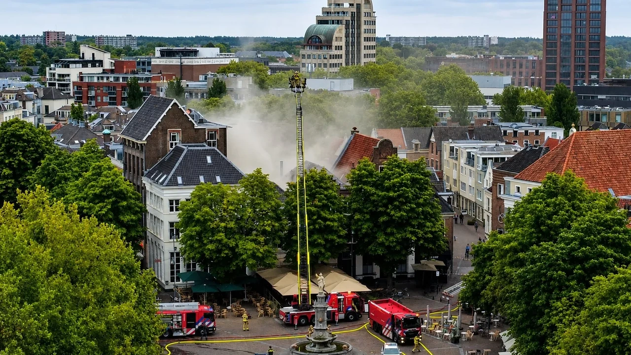 Brand in binnenstad Deventer onder controle, NL-alert ingetrokken