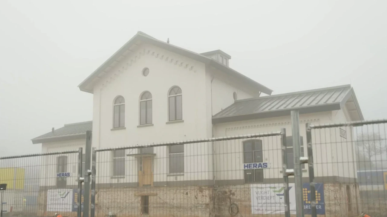 Twee meter per uur: kijk live mee hoe station Vught langzaam opschuift