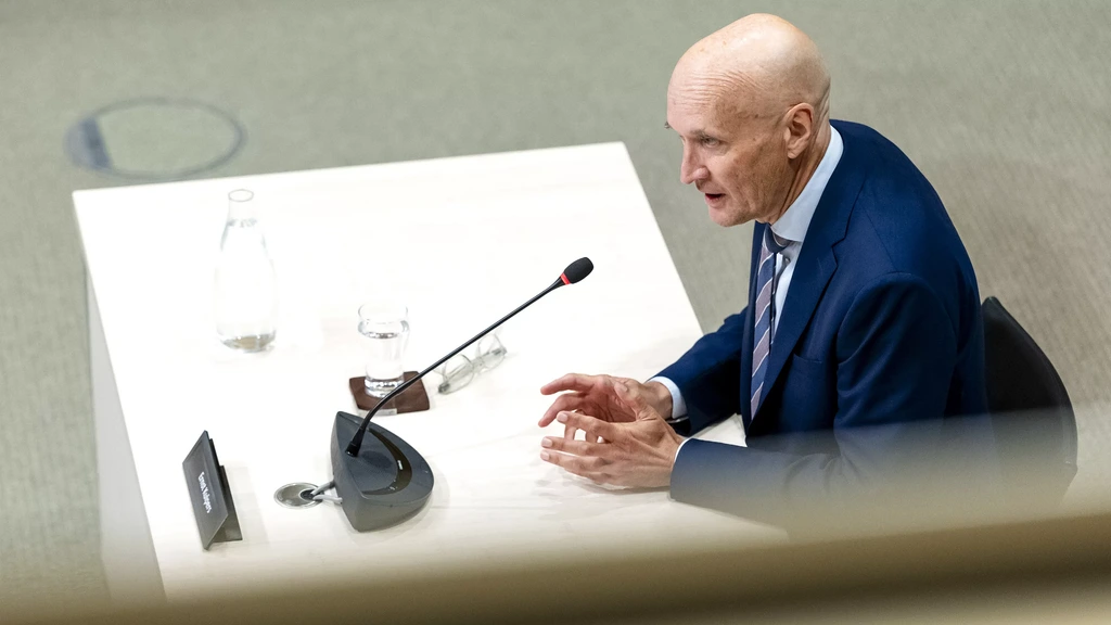 Oud-ziekenhuisbestuurder Ernst Kuipers: ‘RIVM gebruikte verkeerde cijfers’ Oud-ziekenhuisbestuurder Ernst Kuipers: ‘RIVM gebruikte verkeerde cijfers’