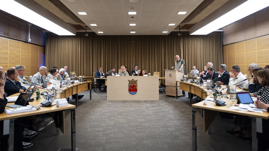 Foto: Gemeenteraad Terneuzen stemt in met vergunning voor asielzoekerscentrum