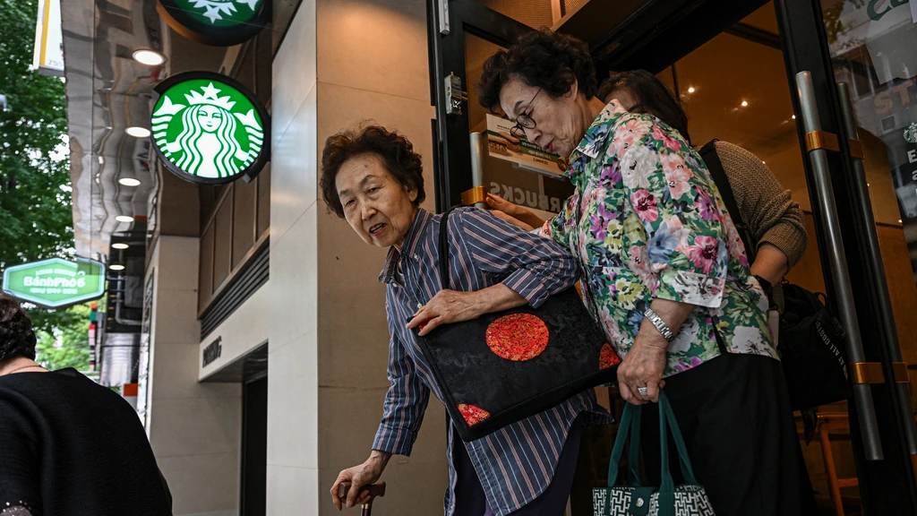 Zuid-Koreaanse politie doorzoekt hoofdkantoor Starbucks na misplaatste actie