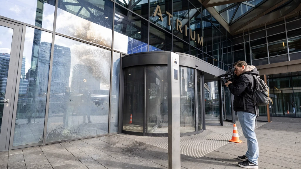 Jeugddetentie voor jongen de explosief liet afgaan bij kantoor Amsterdamse Zuidas