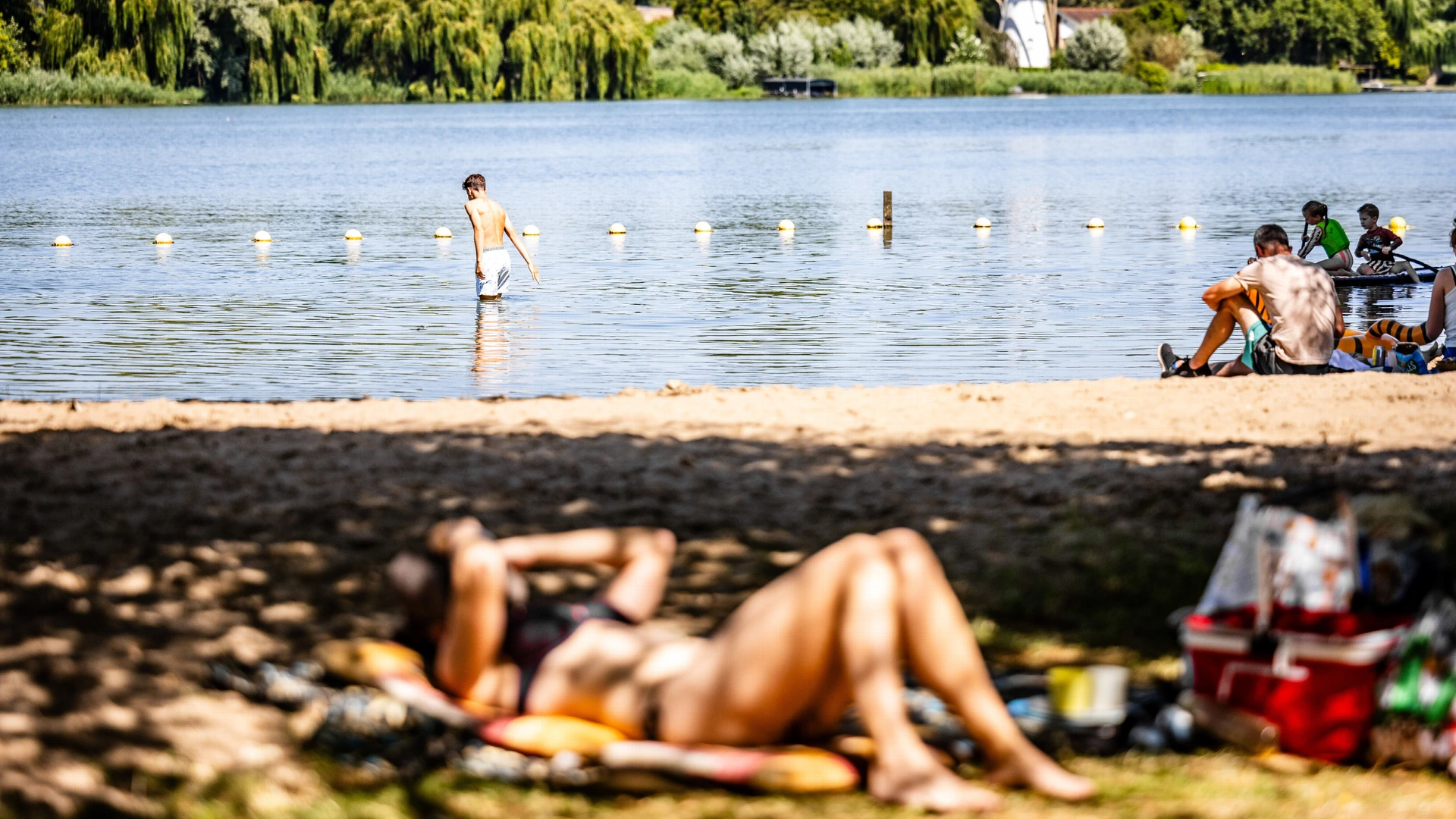Komende zomerweek eerst tropisch warm, daarna geleidelijk minder heet
