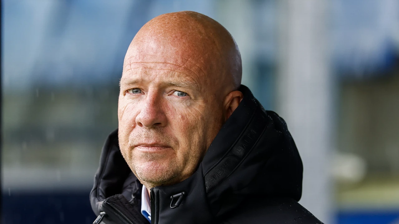 PEC Zwolle dismisses coach Henry van der Vegt