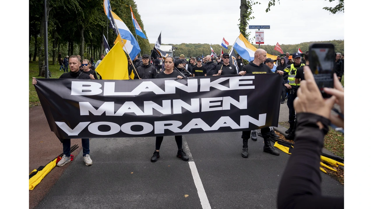 AIVD en NCTV waarschuwen voor normalisering extreemrechtse denkbeelden AIVD en NCTV waarschuwen voor normalisering extreemrechtse denkbeelden