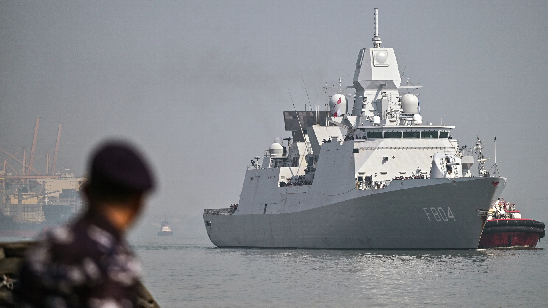 Nederland stuurt na mijnenjager nu ook fregat richting Straat van Hormuz