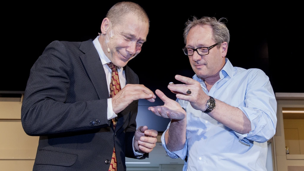 Albert van Dalsumring voor Hans Kesting