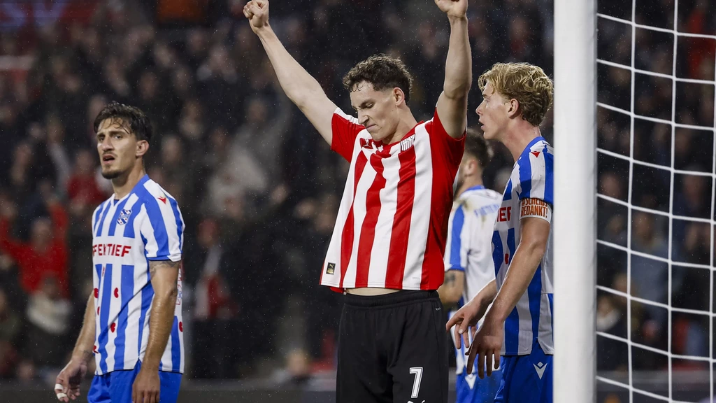 Eigen doelpunt Heerenveen zorgt voor opluchting bij matig PSV