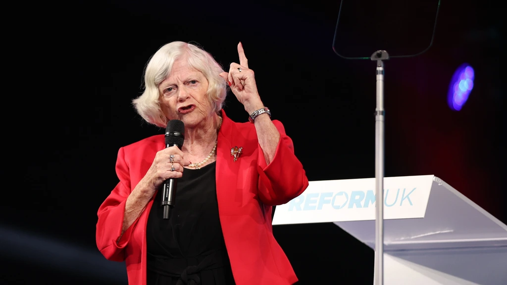 Moord op Britse politica Ann Widdecombe werd vastgelegd op camera