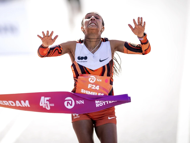 Mikky Keetels wint marathon van Vancouver met parcoursrecord — image 6
