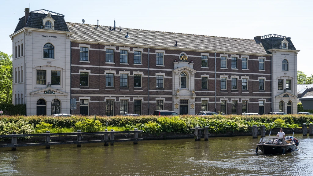 Foto: Drie jaar cel voor gevangenismedewerker die vrouwelijke gedetineerde verkrachtte