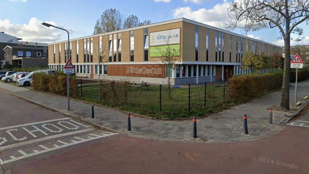 Kind aangevallen door hond in Hilversum, ‘ernstige bijtwonden in gezicht’ Kind aangevallen door hond in Hilversum, ‘ernstige bijtwonden in gezicht’