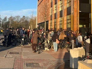 Klimaatprotest blokkeert A12 bij Utrecht: 400 arrestanten, zes bestuurders vast — image 3