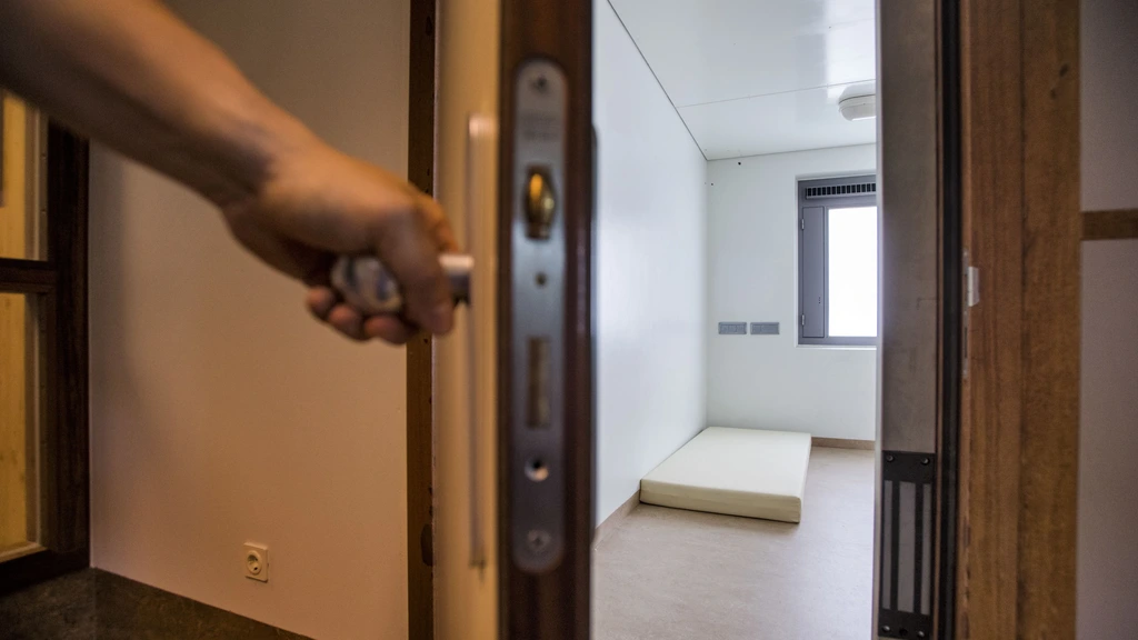 Excuses van kabinet aan 20.000 jongeren die in gesloten jeugdzorg zaten