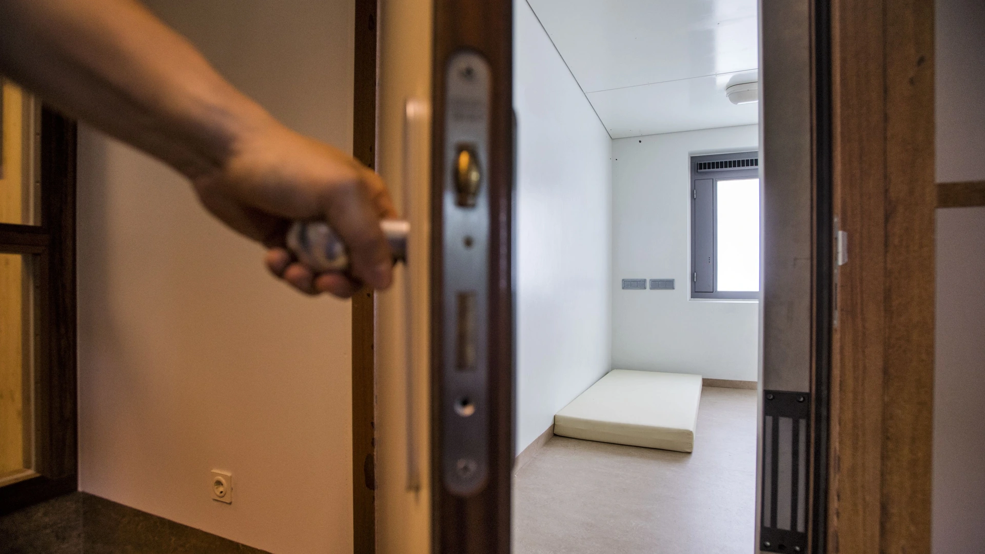 Excuses van kabinet aan ruim 20.000 jongeren die in gesloten jeugdzorg zaten
