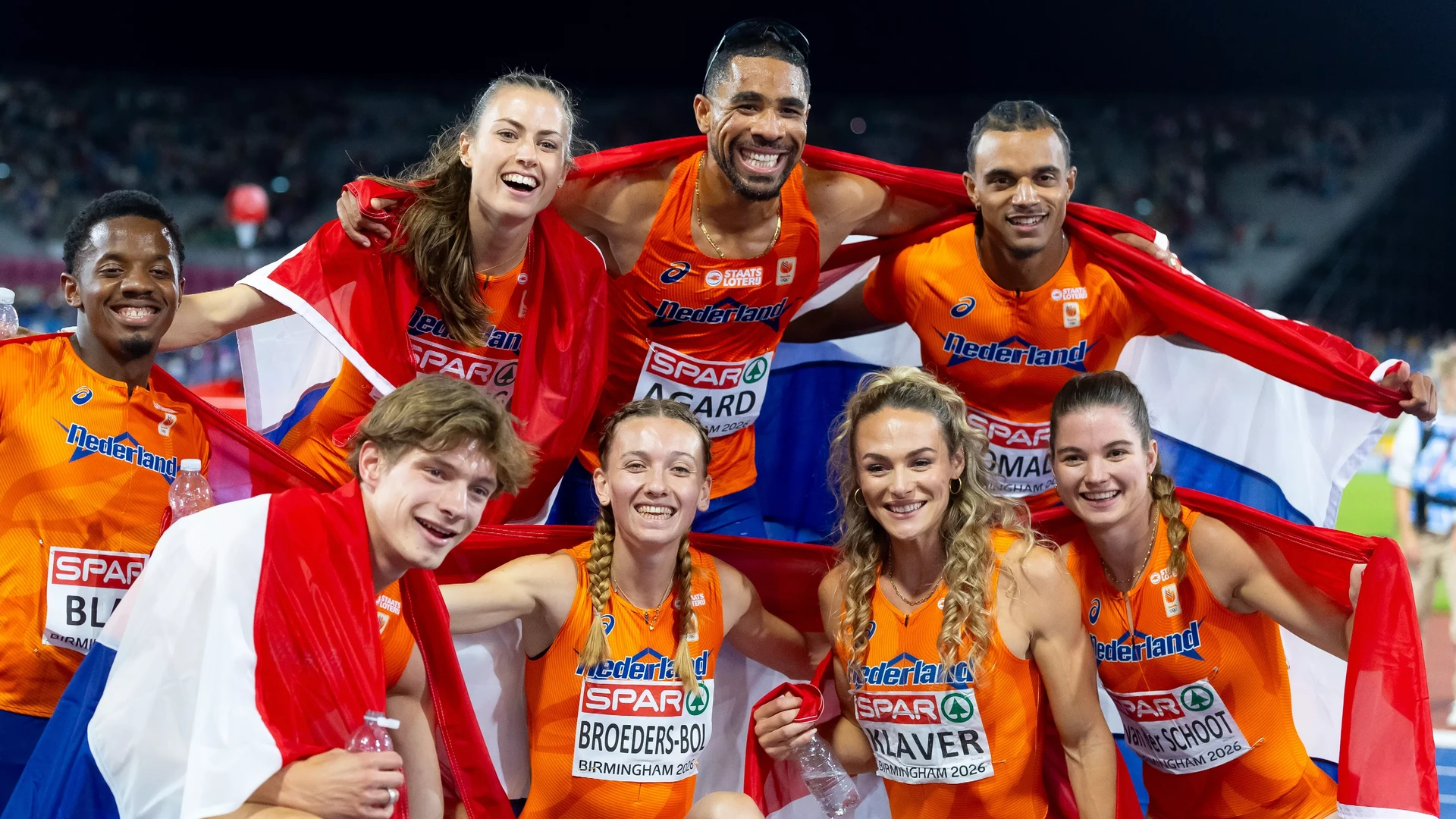 Goud en brons op 4x400 meter: derde Europese titel vrouwen, eerste medaille mannen