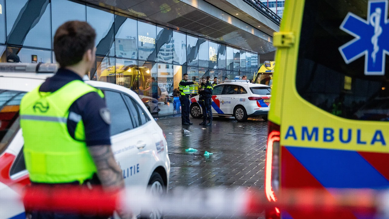 Steekpartij bij station Amsterdam Centraal werd gelivestreamd op sociale media