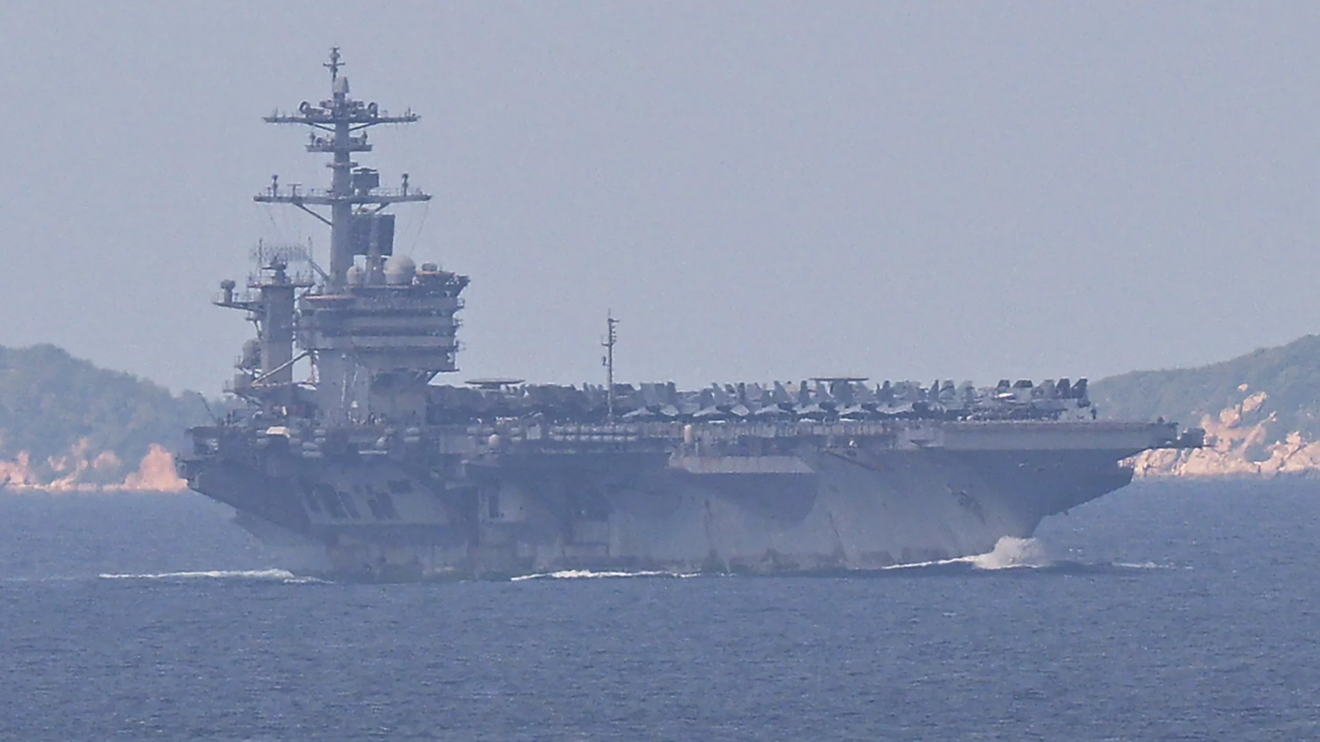Bemanning USS Abraham Lincoln na 285 dagen weer aan wal