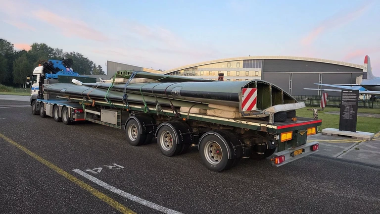 Het toestel is zorgvuldig gedemonteerd om op transport te kunnen