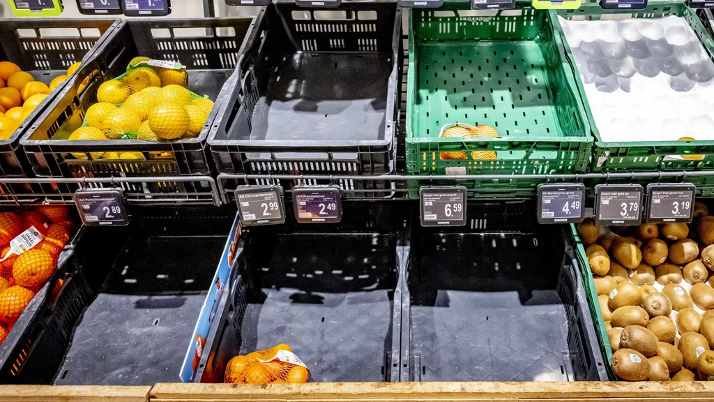 Foto: Lege schappen, app en site nog altijd onbereikbaar, dit weten we nu over Albert Heijn
