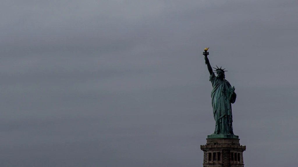 Vrouw en baby komen om bij kapseizen van boot bij Vrijheidsbeeld in New York