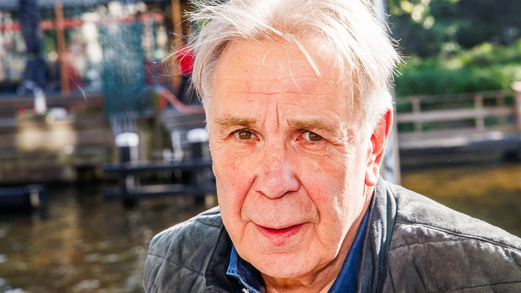 Foto: Acteur en presentator Maarten Spanjer (73) overleden