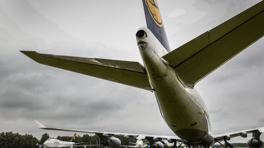 Verlieslijdend Twente Airport gaat definitief naar groep regionale ondernemers