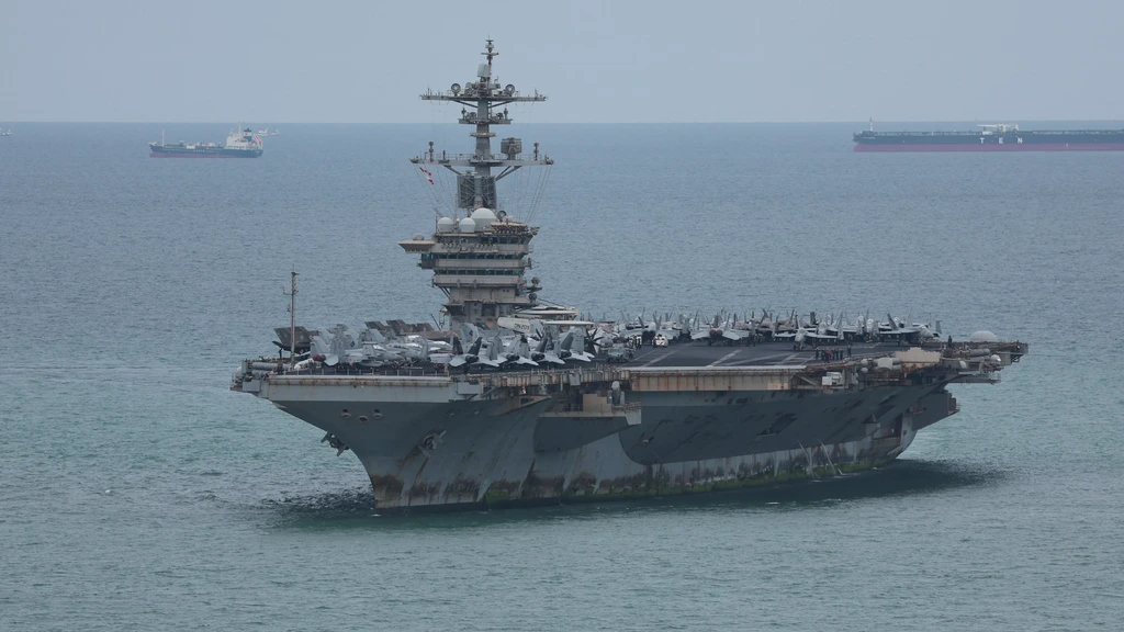 Foto: Acht zelfmoordpogingen bemanning Amerikaans vliegdekschip dat lang op zee was