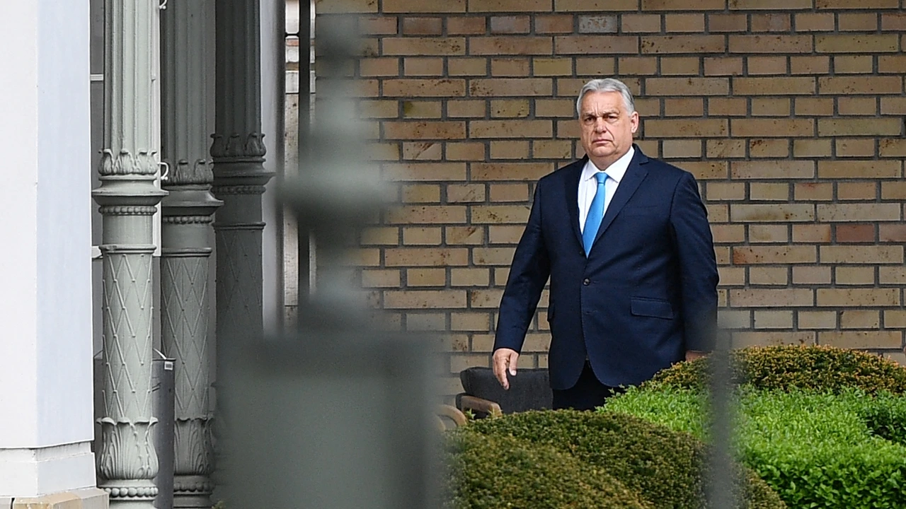 Verslagen Viktor Orbán weg uit Hongaars parlement, gaat zijn partij reorganiseren