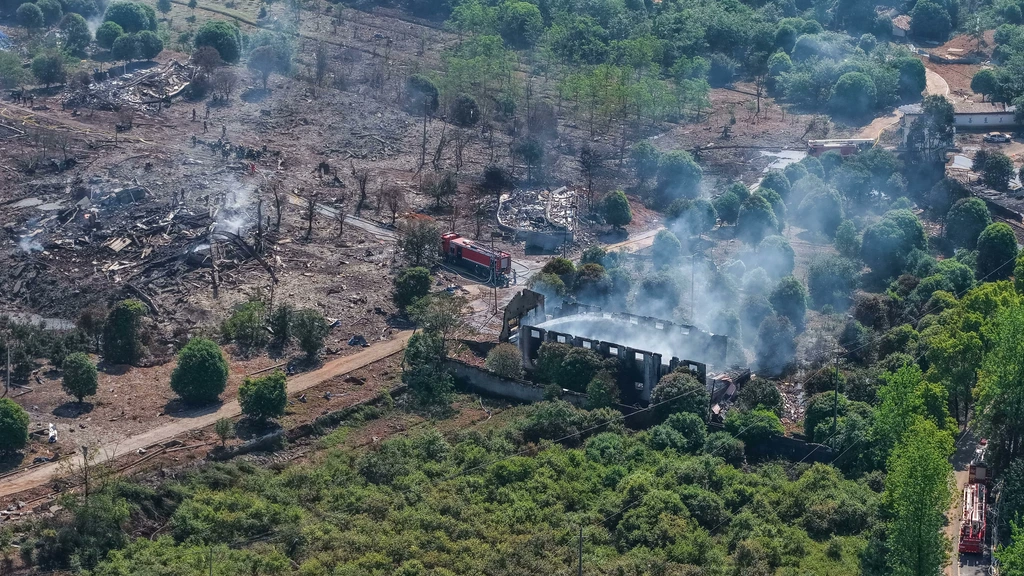 Foto: Dodelijke explosie zet toekomst van vuurwerkstad Liuyang op scherp